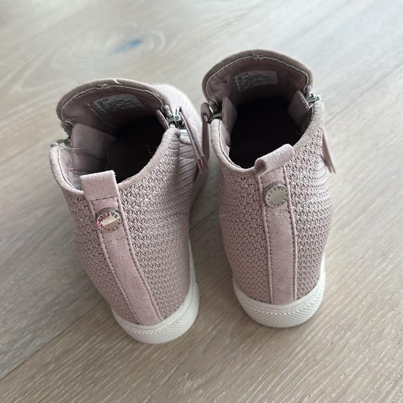 Steve Madden girls wedge sneakers - Picture 3 of 11